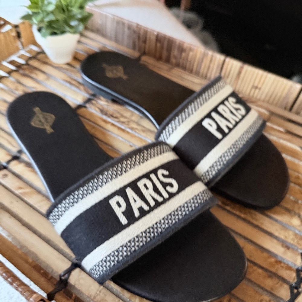 Black & Cream Woven Strap Paris Summer Flats Slides Round Toe BRAND NEW Sz 10 - Picture 3 of 11